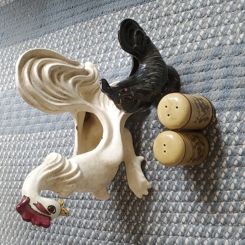 Lot of Vintage Ceramic Roosters and Salt & Pepper Shakers
